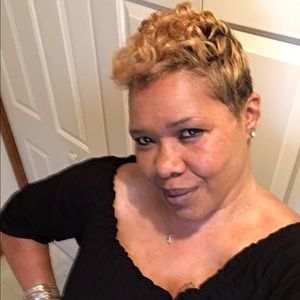 Meet your Posher, Dawn